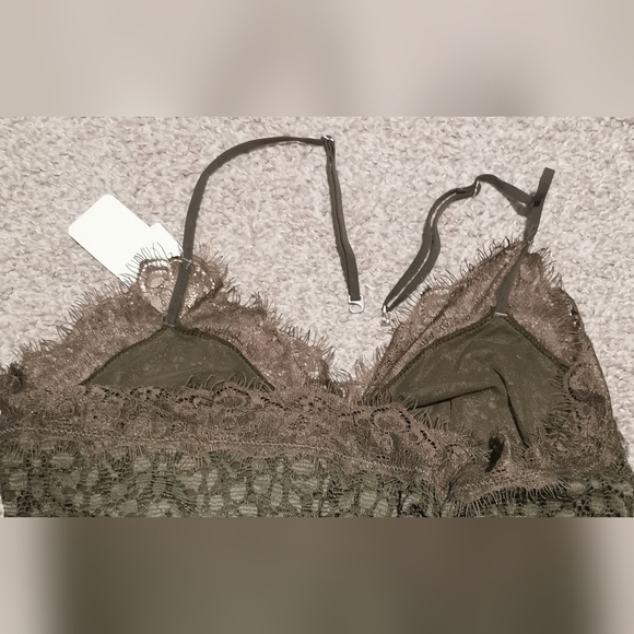 NWT Leonisa green lace cami bralette bra top size Medium - Picture 6 of 6